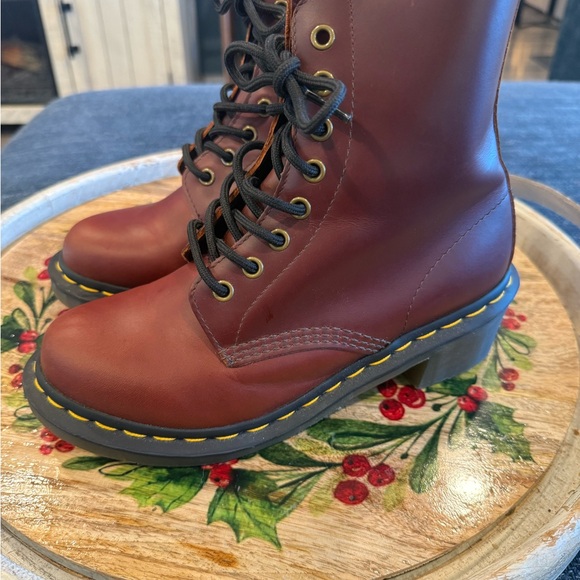 Dr. Martens Women's Clemency
Lace Up Boots cherry Brown Sz 7 - Picture 4 of 7